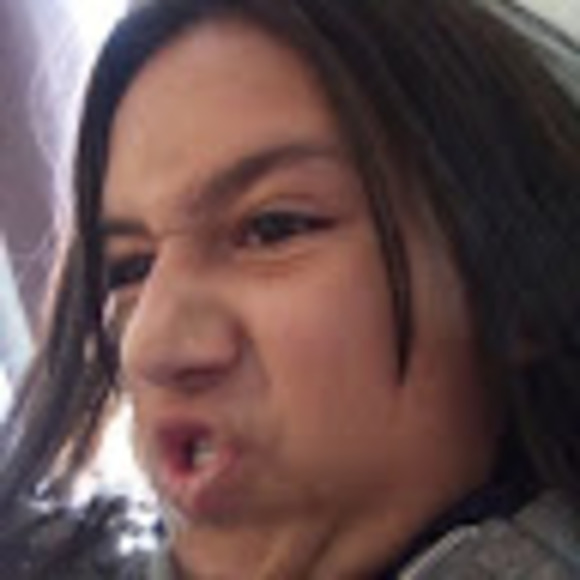 Meet your Posher, Lizzeth - Picture 1 of 1